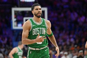 状态出色!塔图姆季前赛场均21分6.5板5助 三项命中率47/39/100%