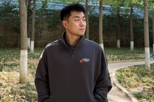 将缺席新赛季前期的比赛!高诗岩晒个人照:期待健康的自己