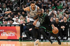 特纳：文班是当今最强攻防一体超巨 尼克·杨：还有杰伦·布朗