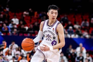 媒体人:北控经历这个夏天这么大的变动还能开门红 总归是件好事