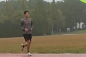 马宁社媒晒雨中奔跑：把握难得的机会，进行适应雨天比赛的训练