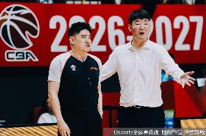 记者：深圳输得这么彻底 一些能凑合过去的问题 恐怕没法再凑合了